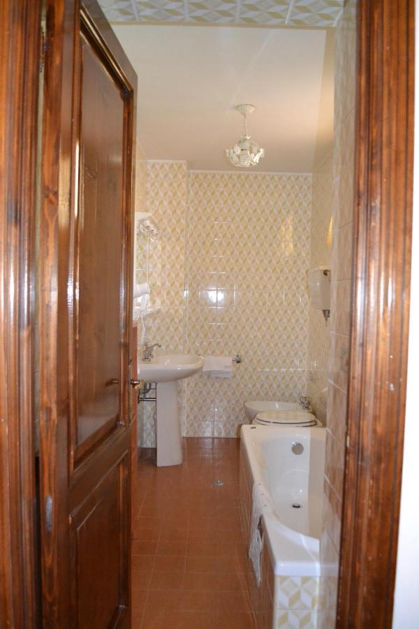 Hotel Roma Scanno Esterno foto