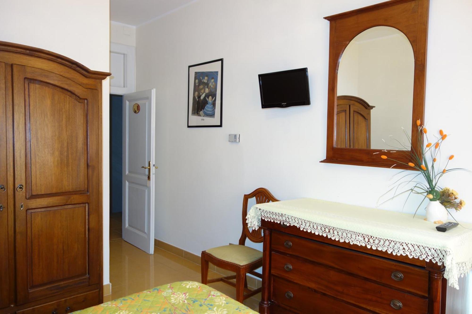 Hotel Roma Scanno Esterno foto