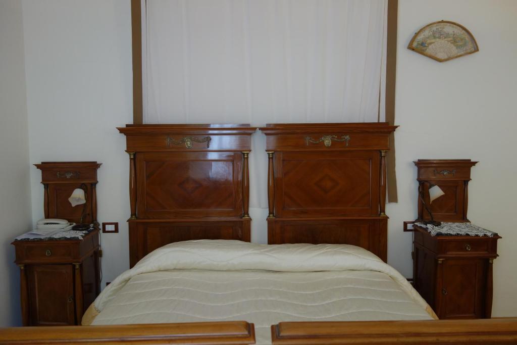 Hotel Roma Scanno Camera foto
