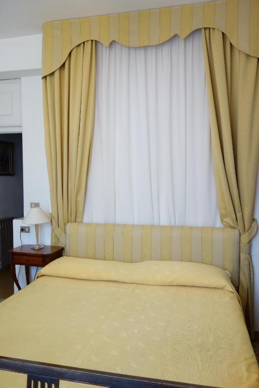 Hotel Roma Scanno Camera foto