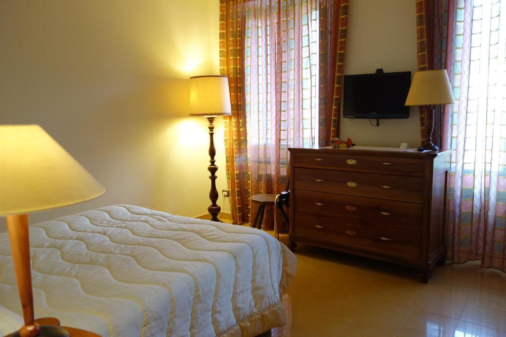 Hotel Roma Scanno Esterno foto