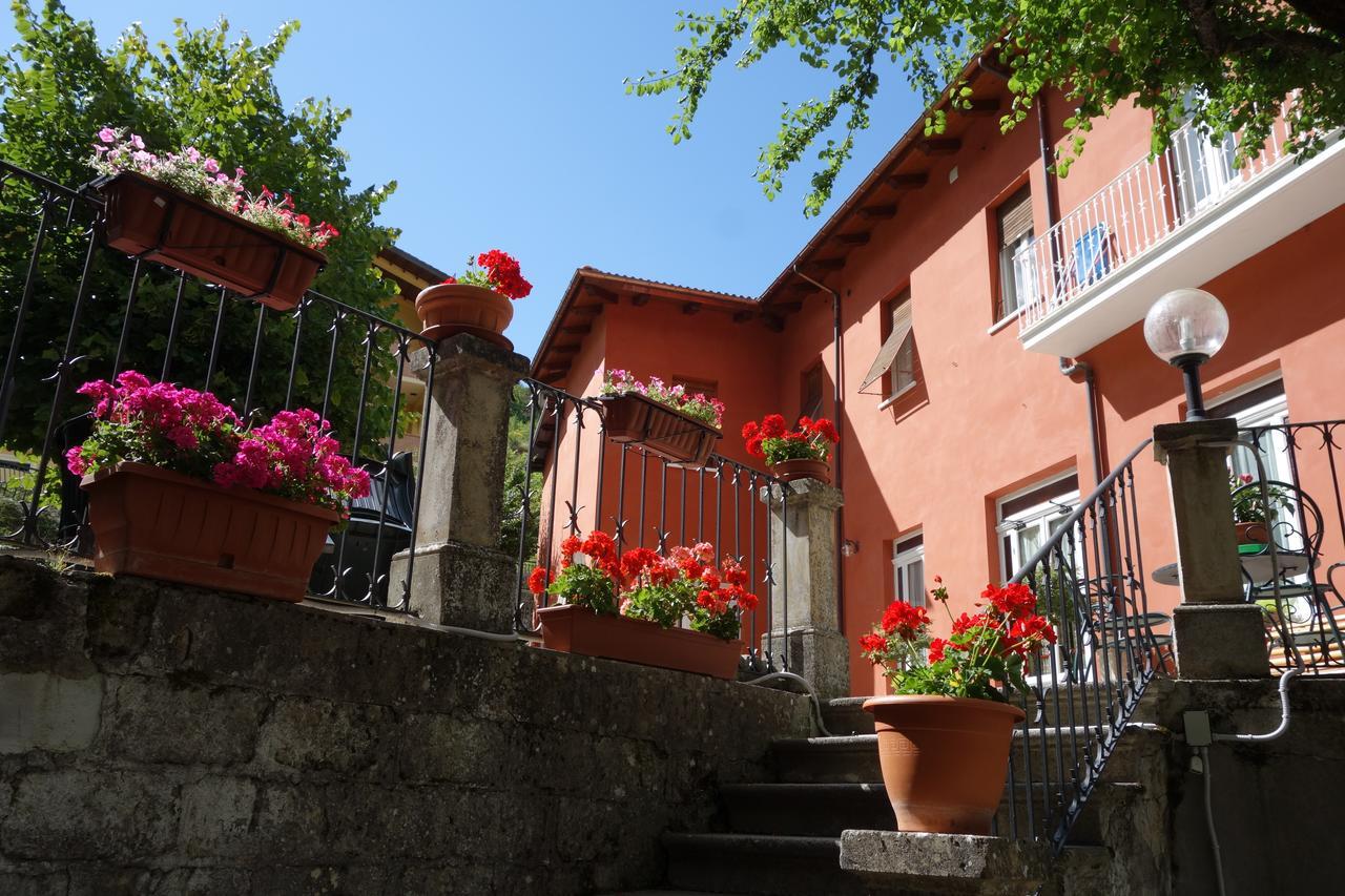 Hotel Roma Scanno Esterno foto