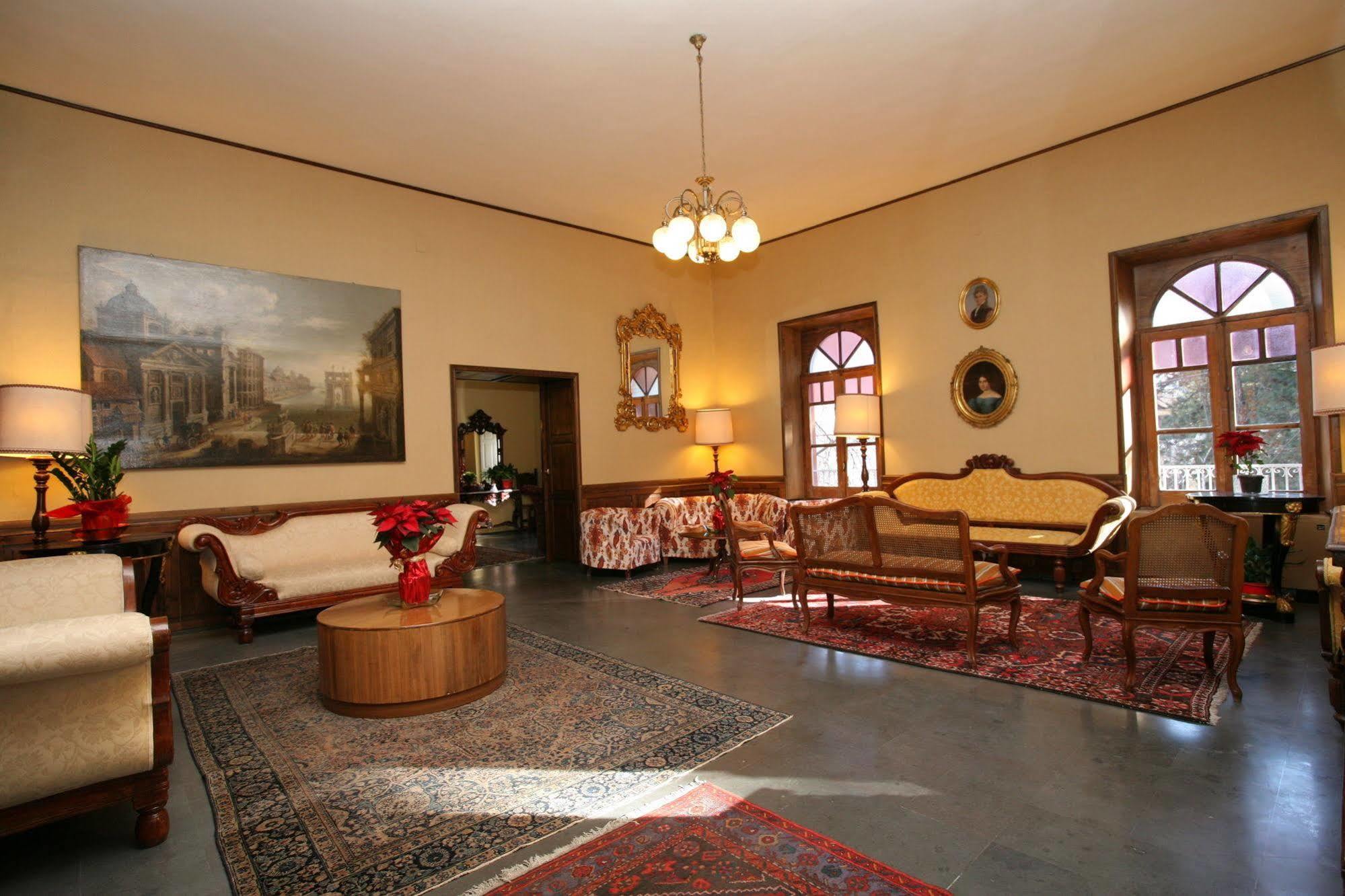 Hotel Roma Scanno Esterno foto