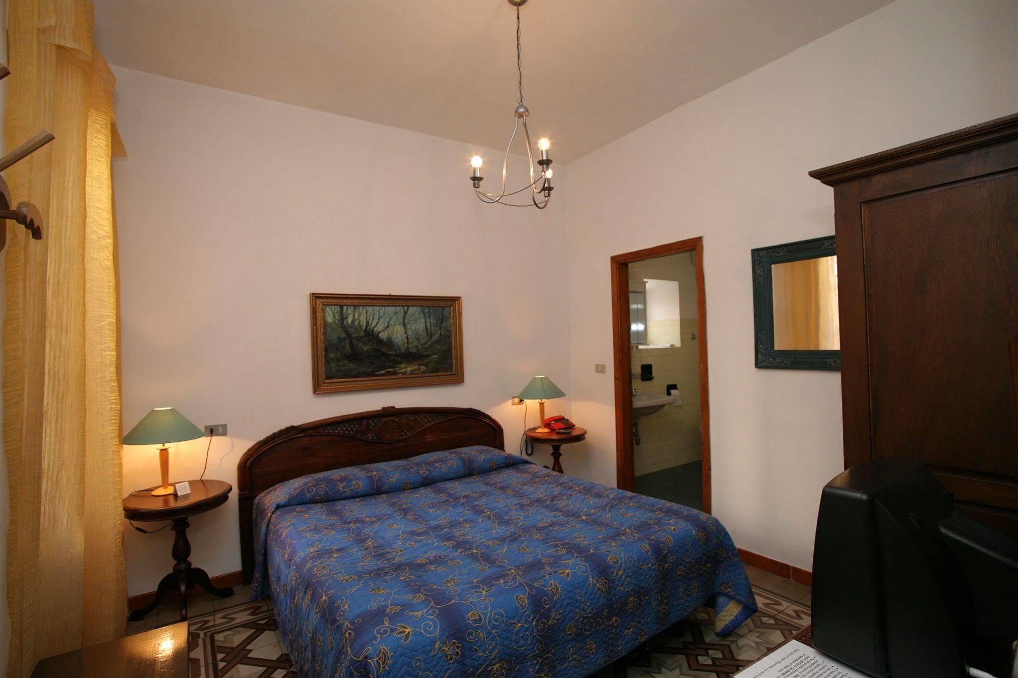 Hotel Roma Scanno Esterno foto