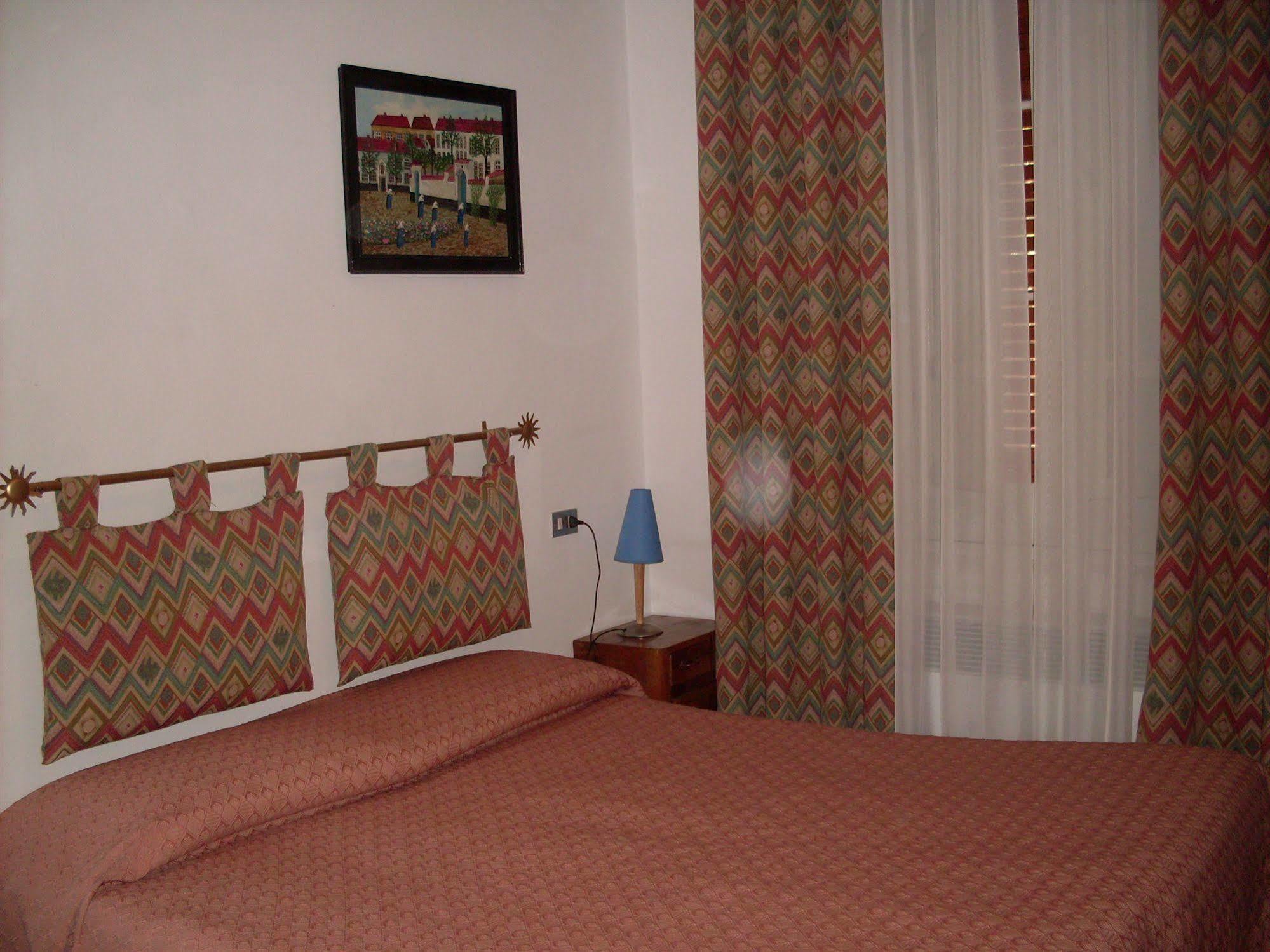 Hotel Roma Scanno Esterno foto