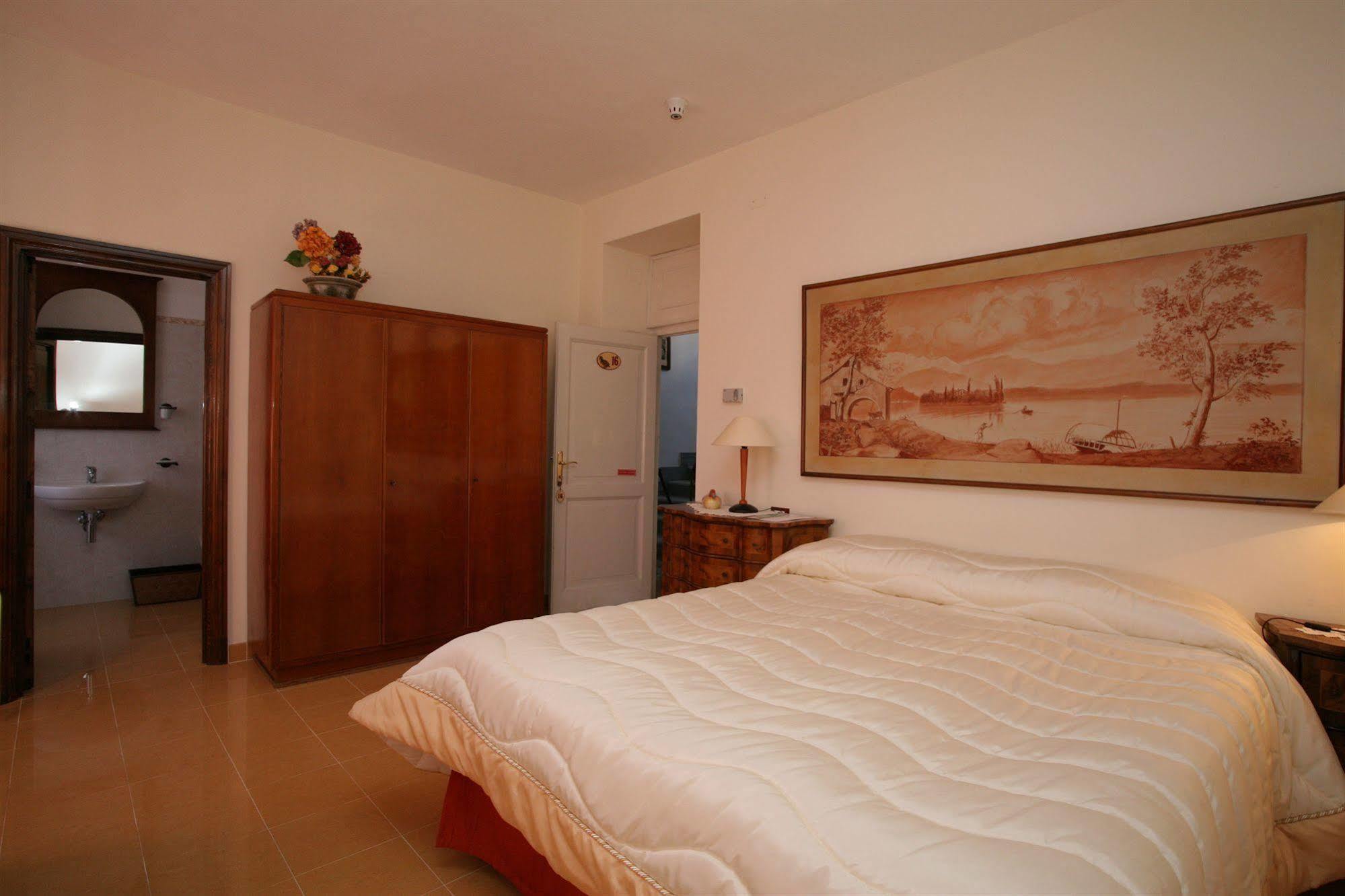 Hotel Roma Scanno Esterno foto