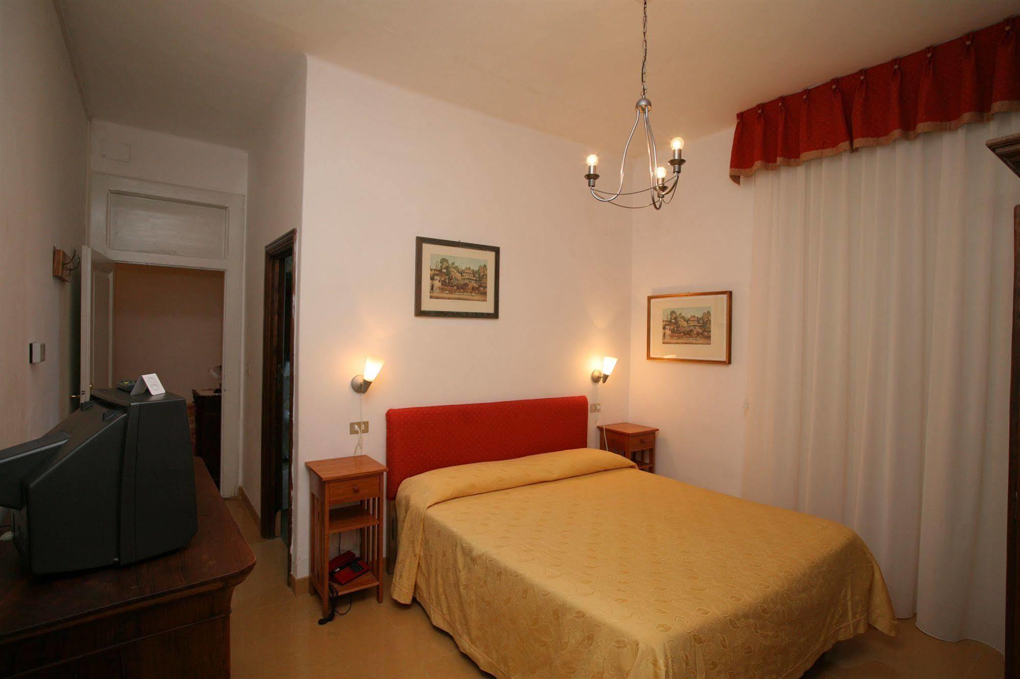 Hotel Roma Scanno Esterno foto