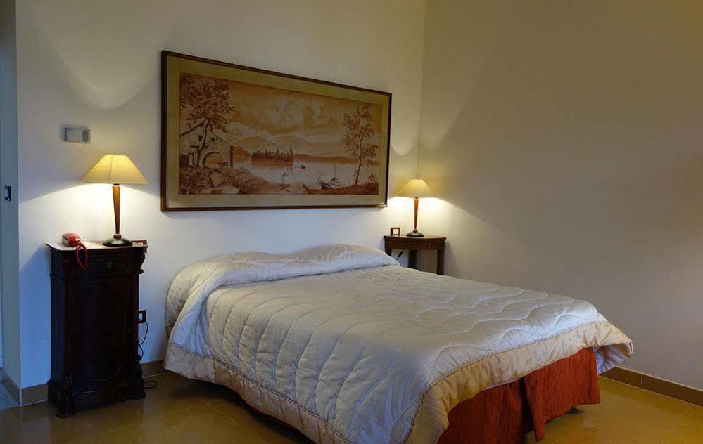 Hotel Roma Scanno Esterno foto